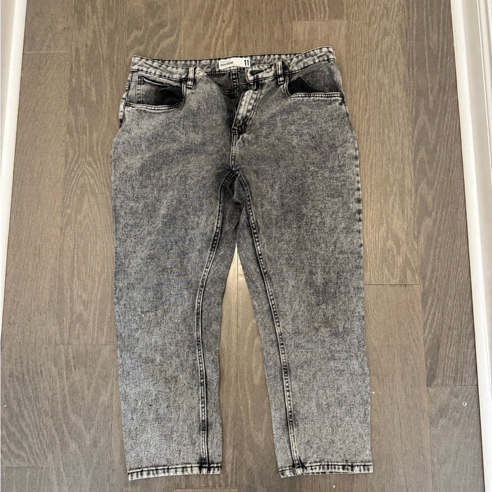 Refuge women’s Gray Acid Wash Jeans